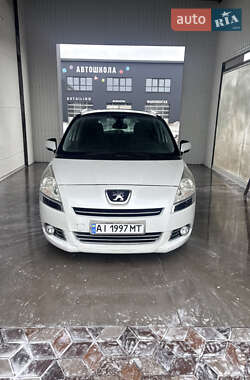 Микровэн Peugeot 5008 2011 в Броварах