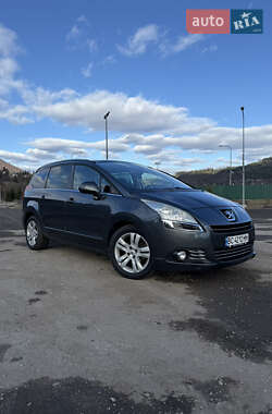 Мікровен Peugeot 5008 2013 в Славському