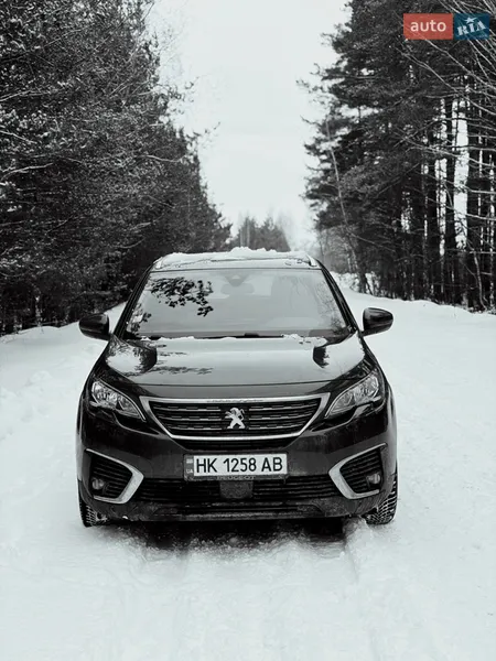 Peugeot 5008