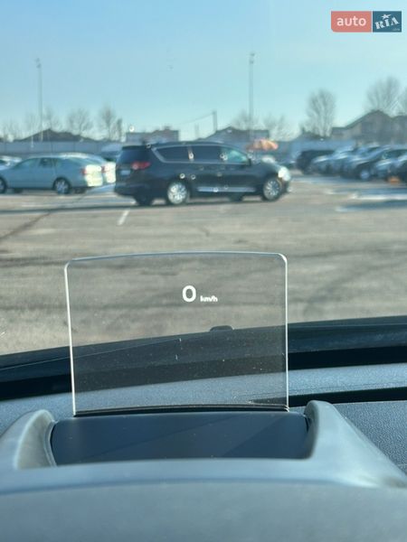 Микровэн Peugeot 5008 2015 в Виннице