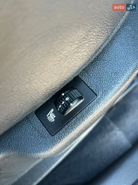 Микровэн Peugeot 5008 2015 в Виннице