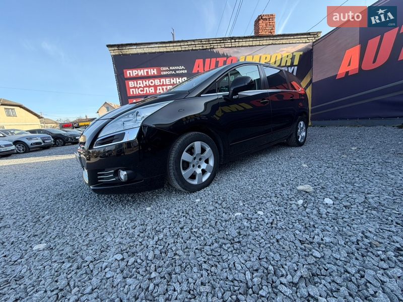 Микровэн Peugeot 5008 2013 в Стрые