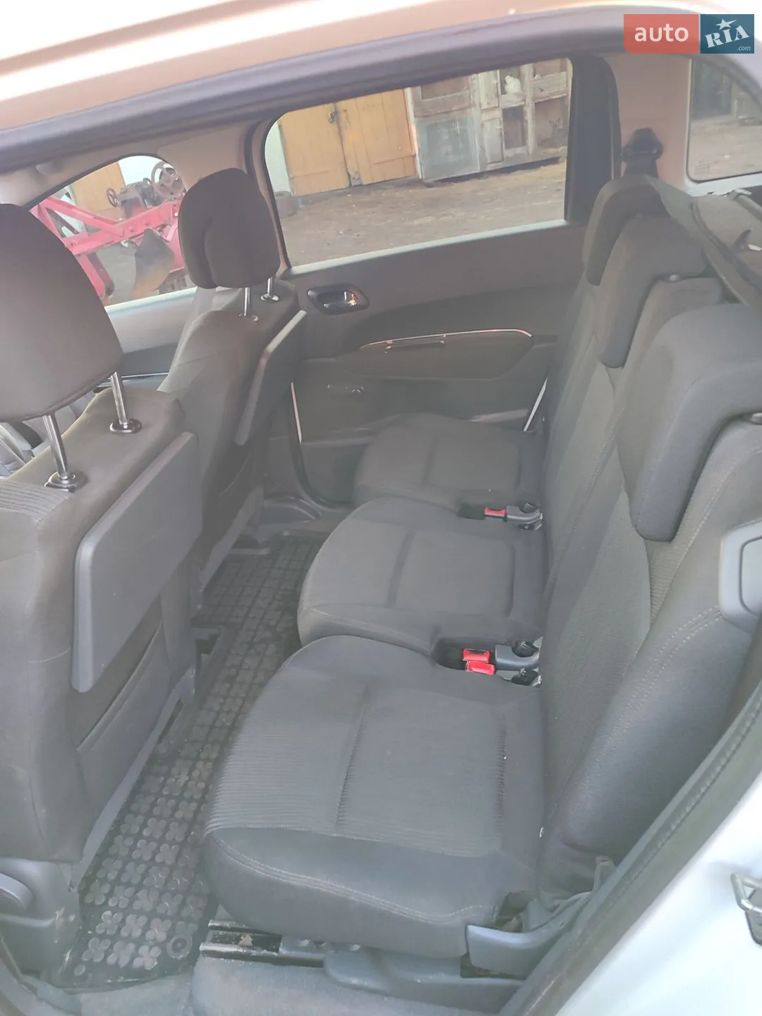 2011 Peugeot 5008 - мініатюра 18