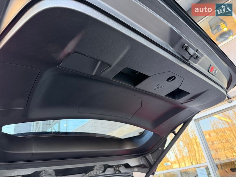 Внедорожник / Кроссовер Peugeot 5008 2019 в Тернополе