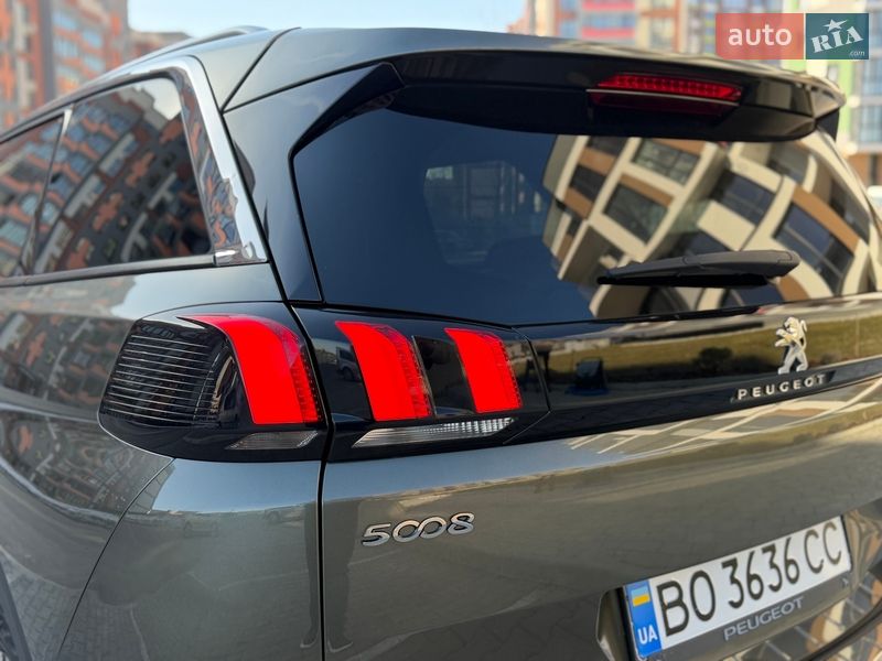 Внедорожник / Кроссовер Peugeot 5008 2017 в Тернополе