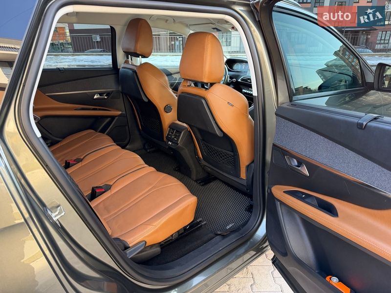 Внедорожник / Кроссовер Peugeot 5008 2017 в Тернополе