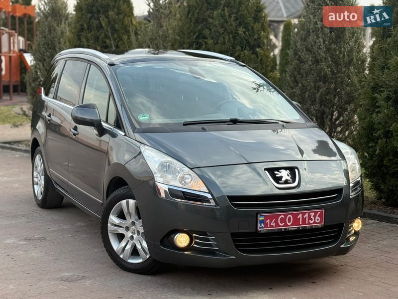 Peugeot 5008 2011