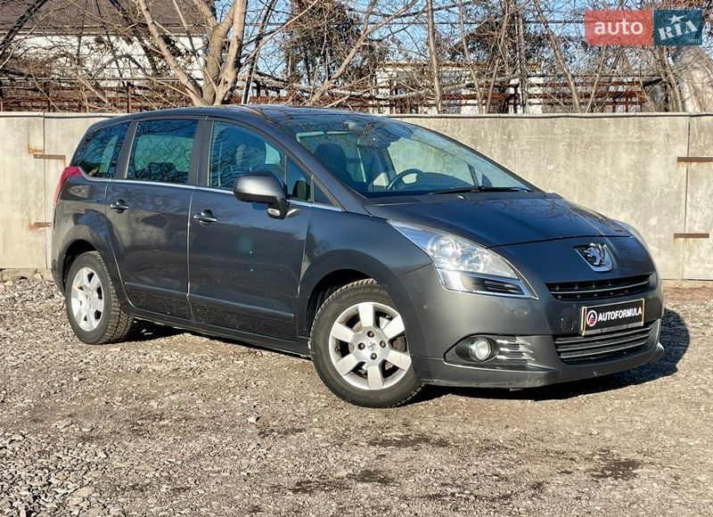 Peugeot 5008 2012