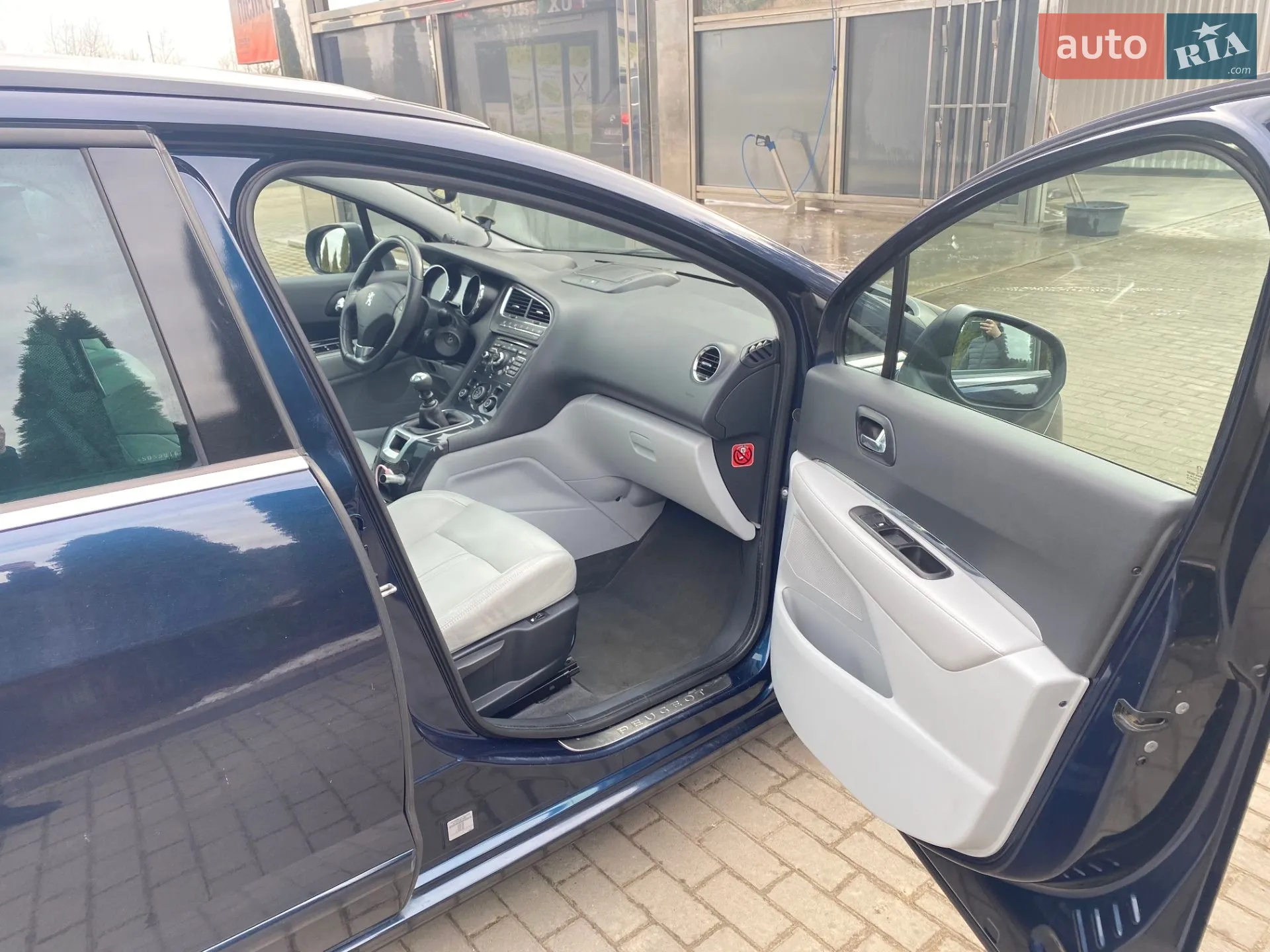 2010 Peugeot 5008 - мініатюра 5