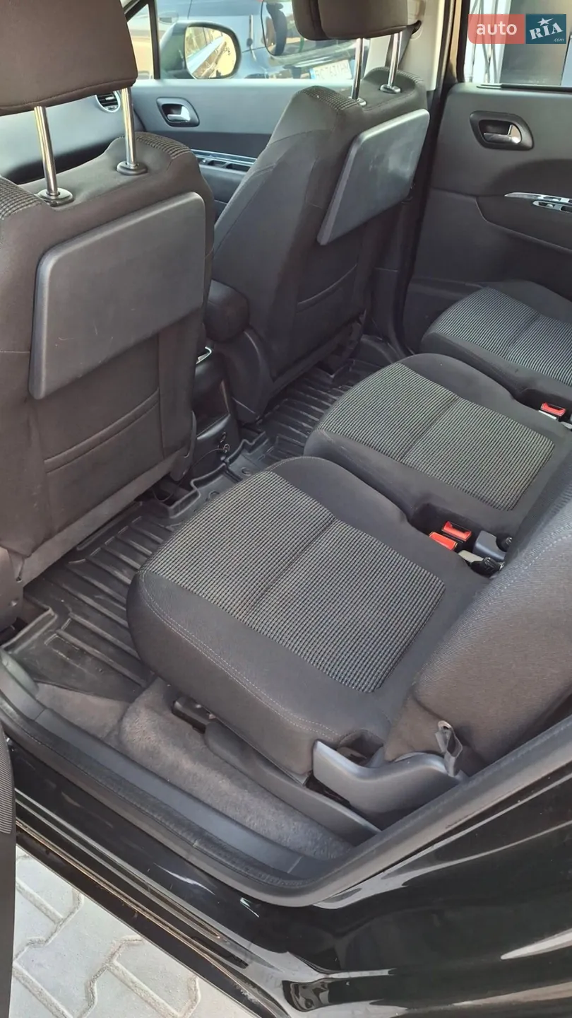 2011 Peugeot 5008 - мініатюра 4