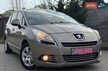 Микровэн Peugeot 5008 2010 в Ровно