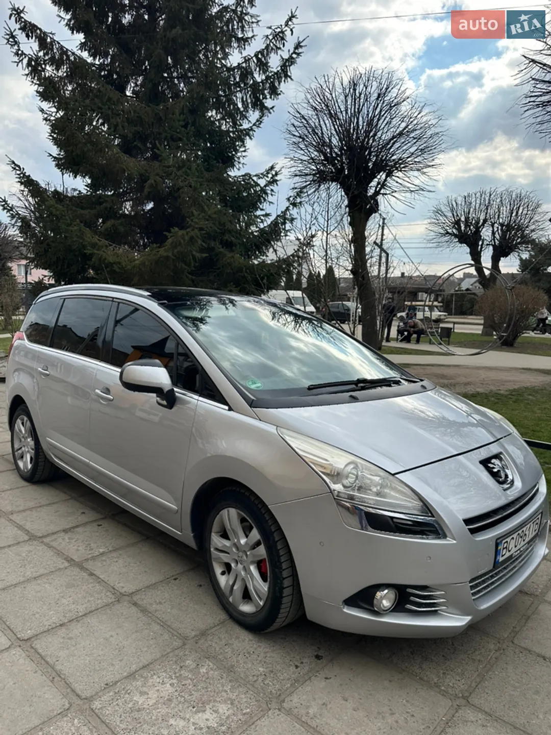 2010 Peugeot 5008 - фото 1