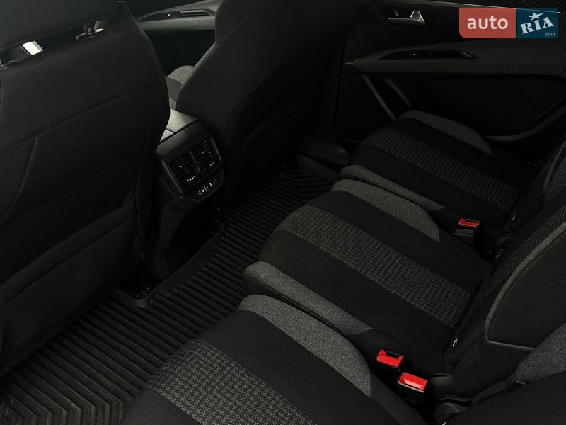 Внедорожник / Кроссовер Peugeot 5008 2017 в Львове фото 38 Внедорожник / Кроссовер Peugeot 5008 2017 в Львове