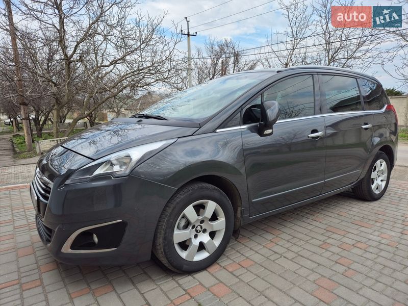 Peugeot 5008 2014