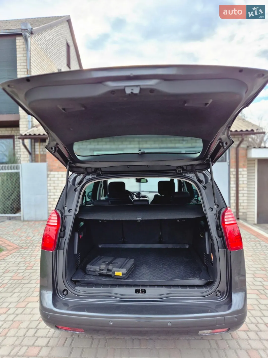 2014 Peugeot 5008 - мініатюра 17