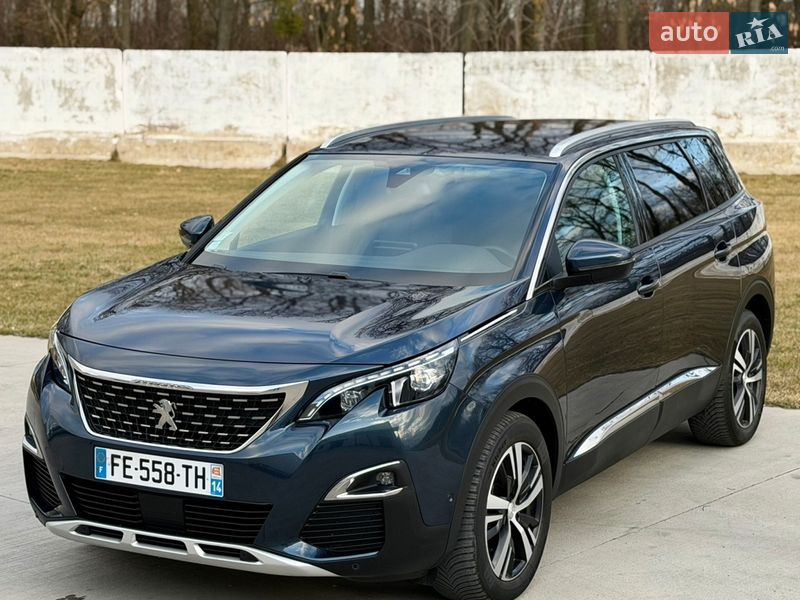 Внедорожник / Кроссовер Peugeot 5008 2019 в Луцке