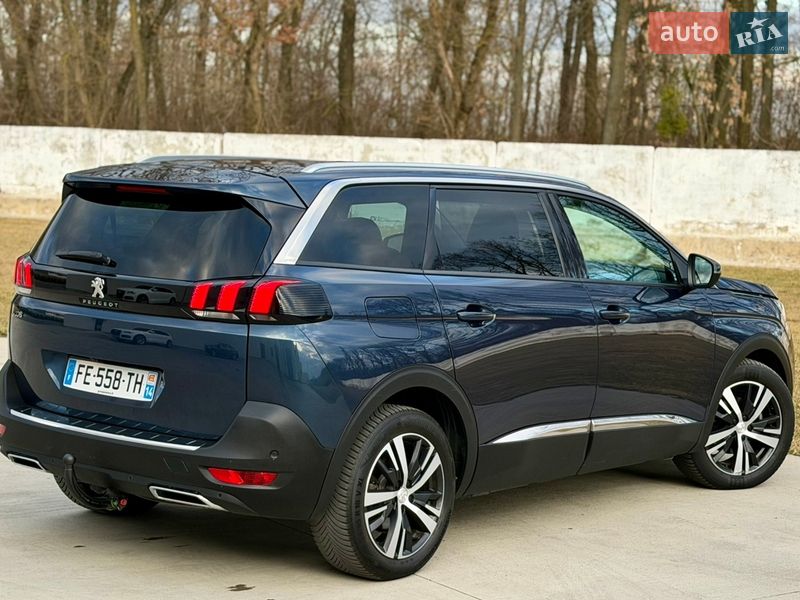 Внедорожник / Кроссовер Peugeot 5008 2019 в Луцке