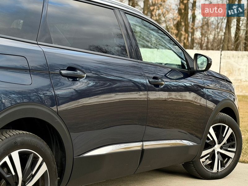 Внедорожник / Кроссовер Peugeot 5008 2019 в Луцке