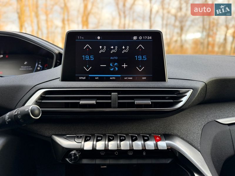 Внедорожник / Кроссовер Peugeot 5008 2019 в Луцке