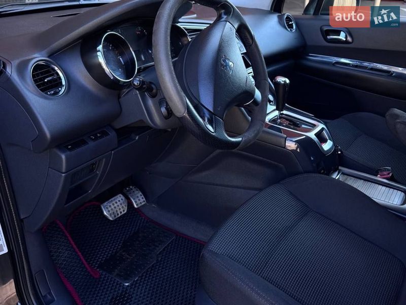 Микровэн Peugeot 5008 2010 в Луцке
