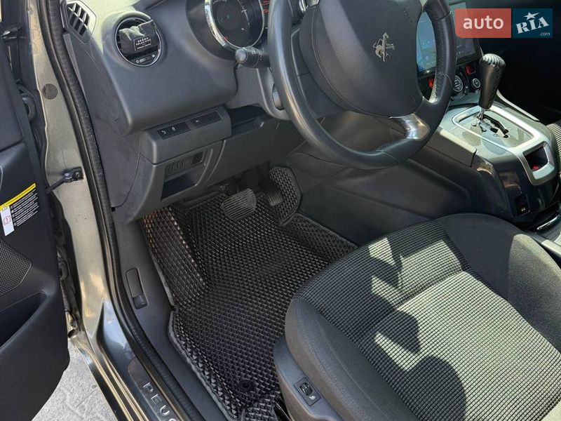 Мікровен Peugeot 5008 2013 в Павлограді