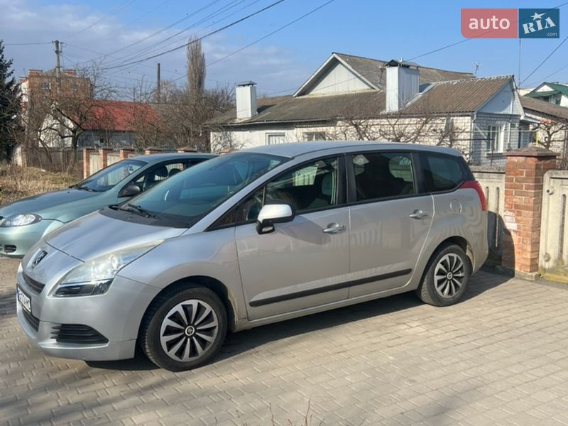 Peugeot 5008 2010