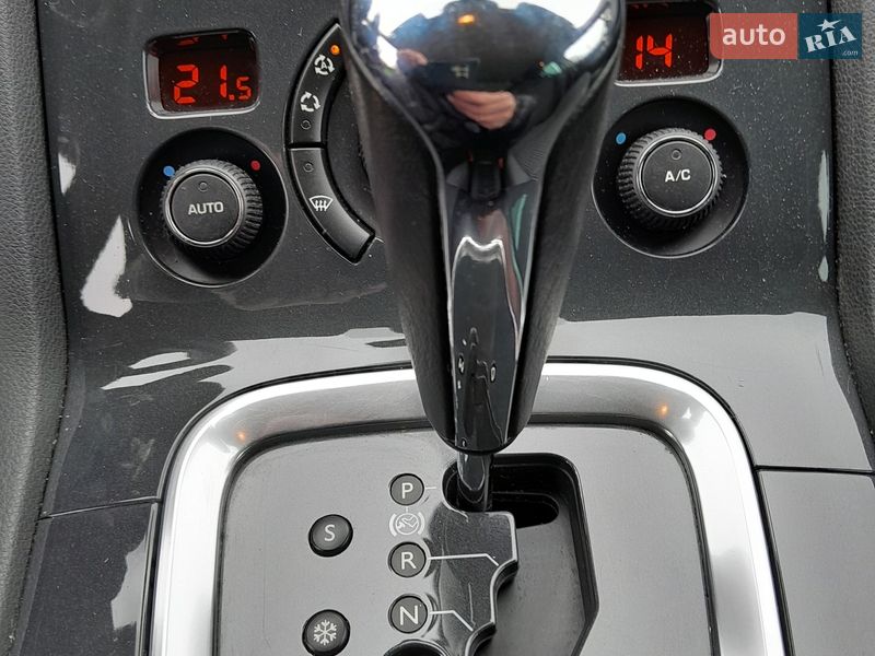 Микровэн Peugeot 5008 2013 в Калуше