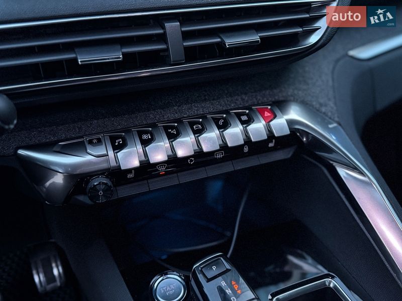 Позашляховик / Кросовер Peugeot 5008 2018 в Львові