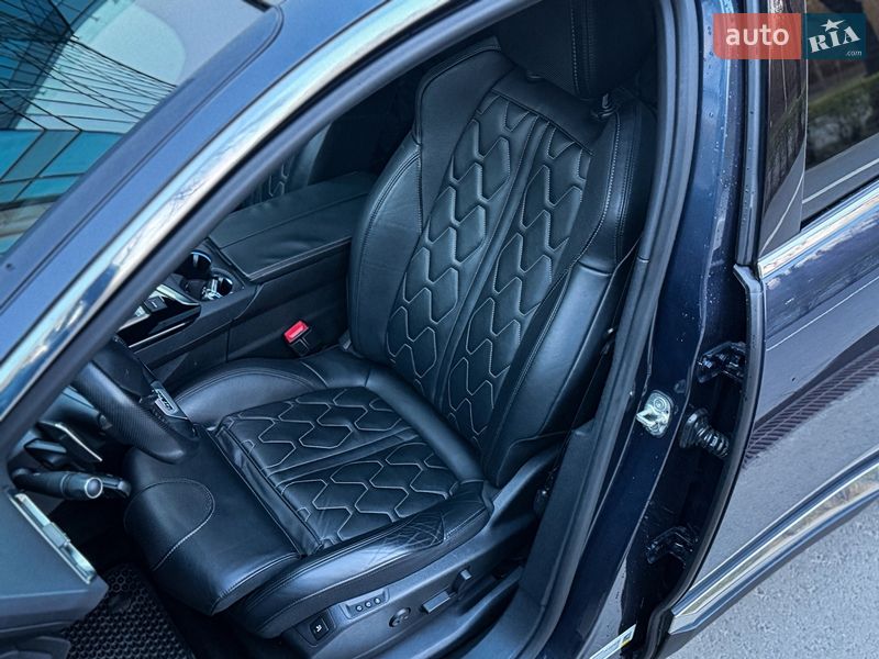 Позашляховик / Кросовер Peugeot 5008 2018 в Львові