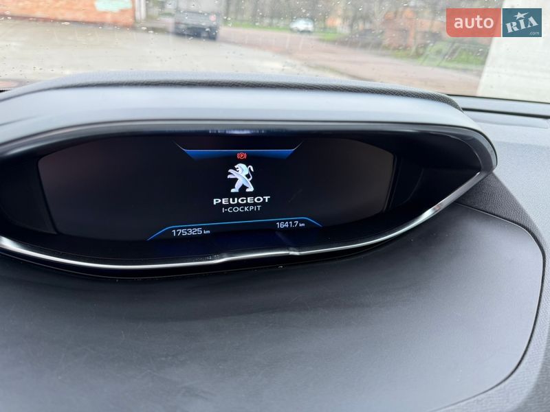 Позашляховик / Кросовер Peugeot 5008 2020 в Черкасах