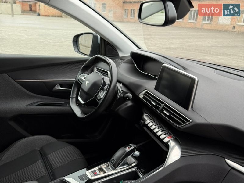 Позашляховик / Кросовер Peugeot 5008 2020 в Черкасах