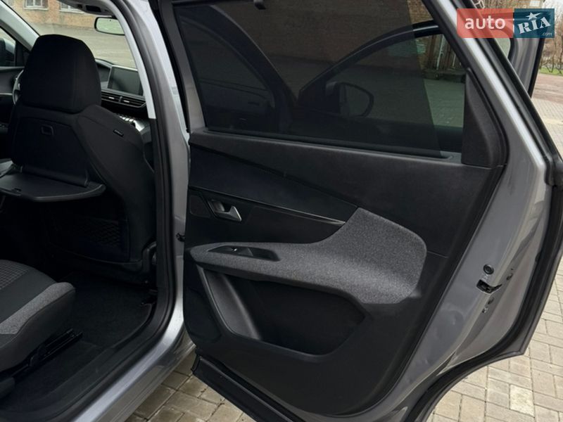 Позашляховик / Кросовер Peugeot 5008 2020 в Черкасах