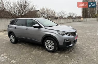 Внедорожник / Кроссовер Peugeot 5008 2020 в Черкассах