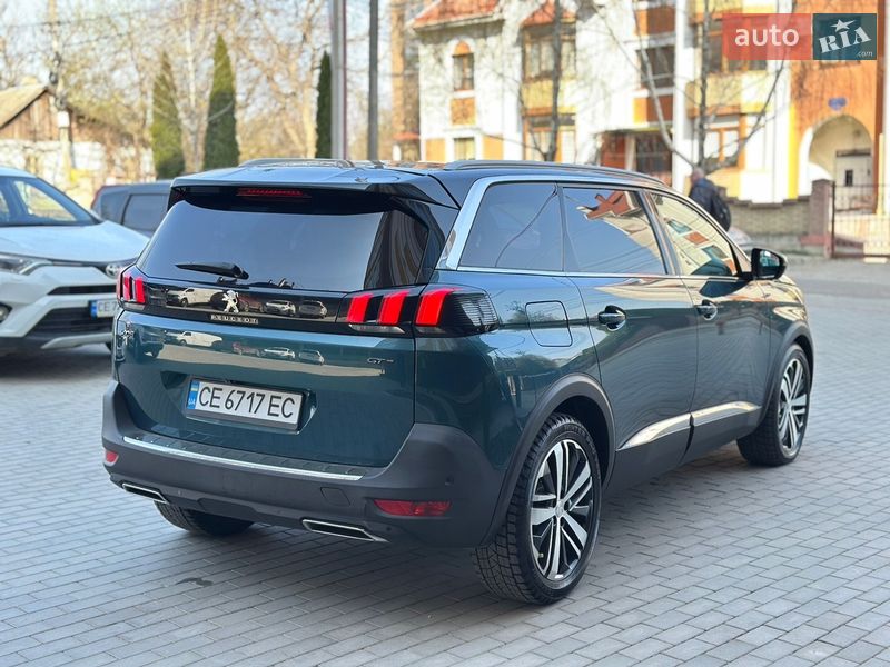 Внедорожник / Кроссовер Peugeot 5008 2017 в Черновцах