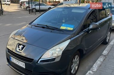 Микровэн Peugeot 5008 2013 в Львове