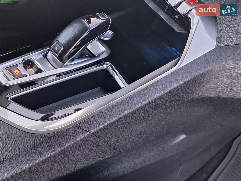 Внедорожник / Кроссовер Peugeot 5008 2017 в Львове фото 23 Внедорожник / Кроссовер Peugeot 5008 2017 в Львове