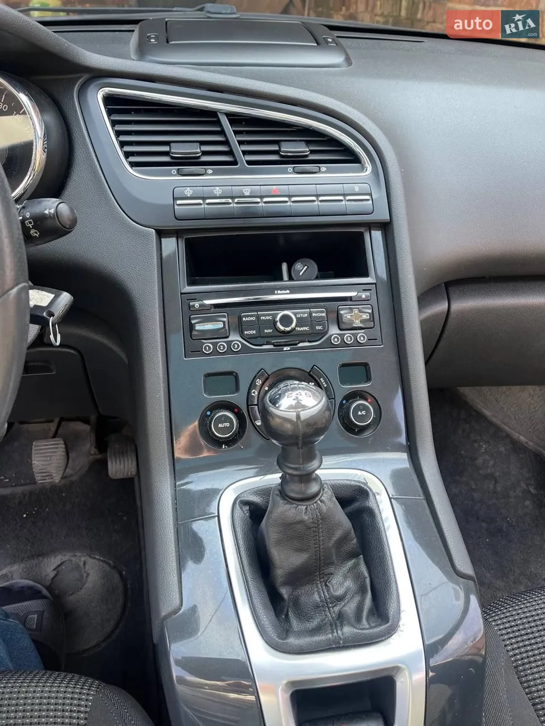2011 Peugeot 5008 - мініатюра 14