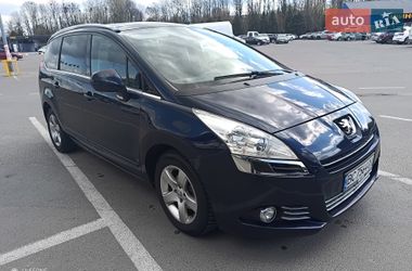 Мікровен Peugeot 5008 2010 в Оброшине