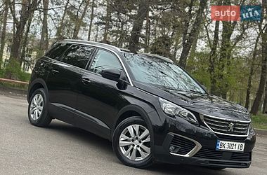 Позашляховик / Кросовер Peugeot 5008 2018 в Києві