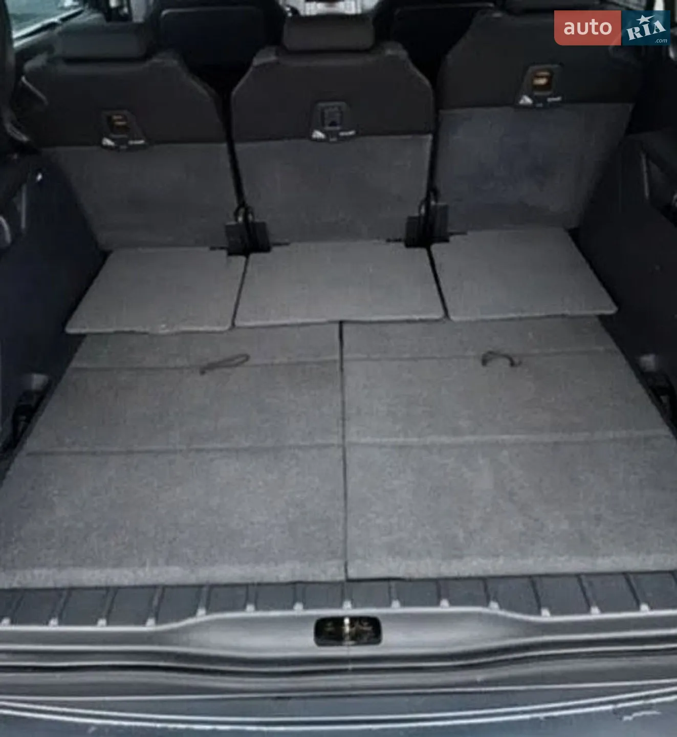 2010 Peugeot 5008 - мініатюра 12