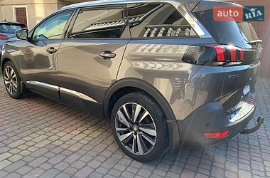 Внедорожник / Кроссовер Peugeot 5008 2019 в Бродах