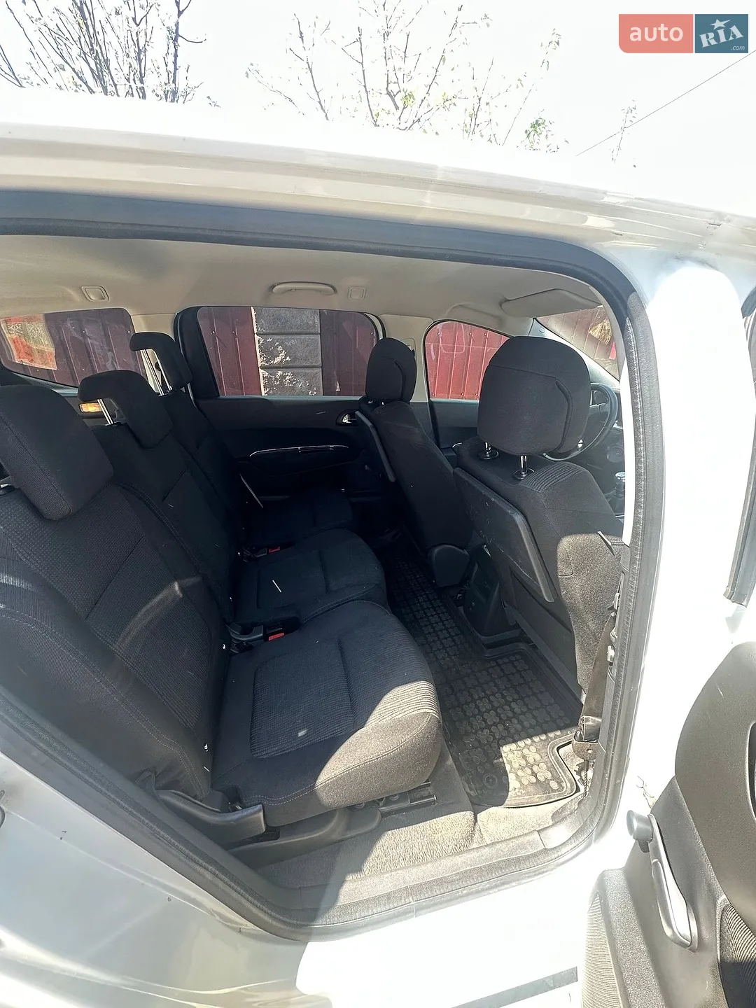 2011 Peugeot 5008 - мініатюра 8