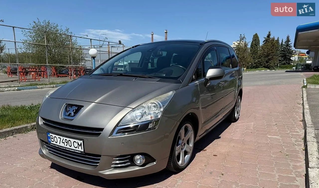 2011 Peugeot 5008 - мініатюра 18