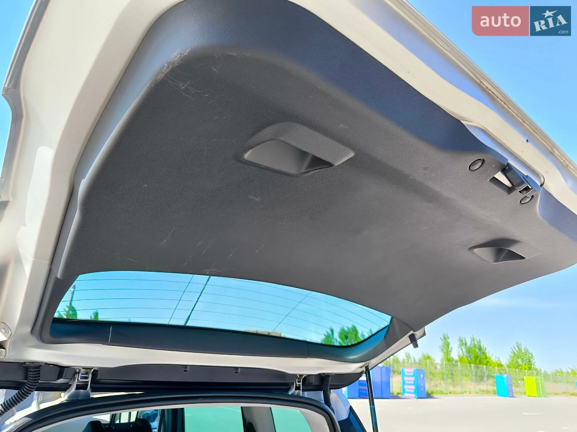2016 Peugeot 5008 - мініатюра 23