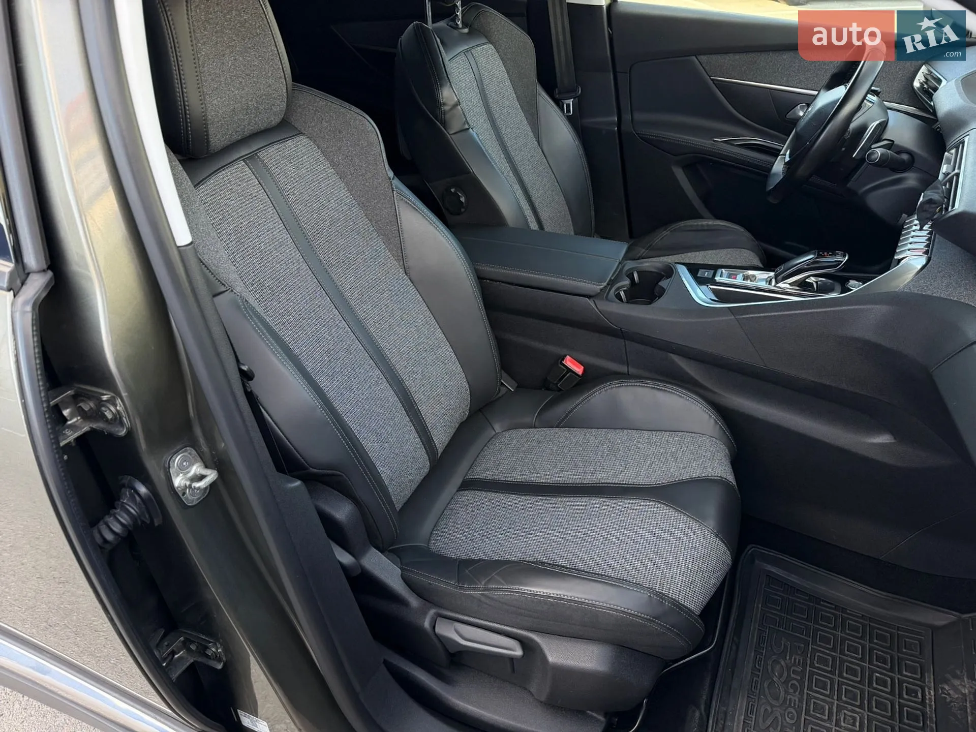 2017 Peugeot 5008 - мініатюра 29