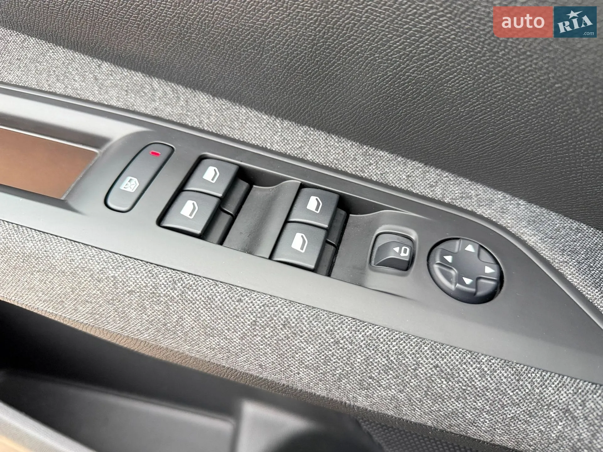 2017 Peugeot 5008 - мініатюра 39
