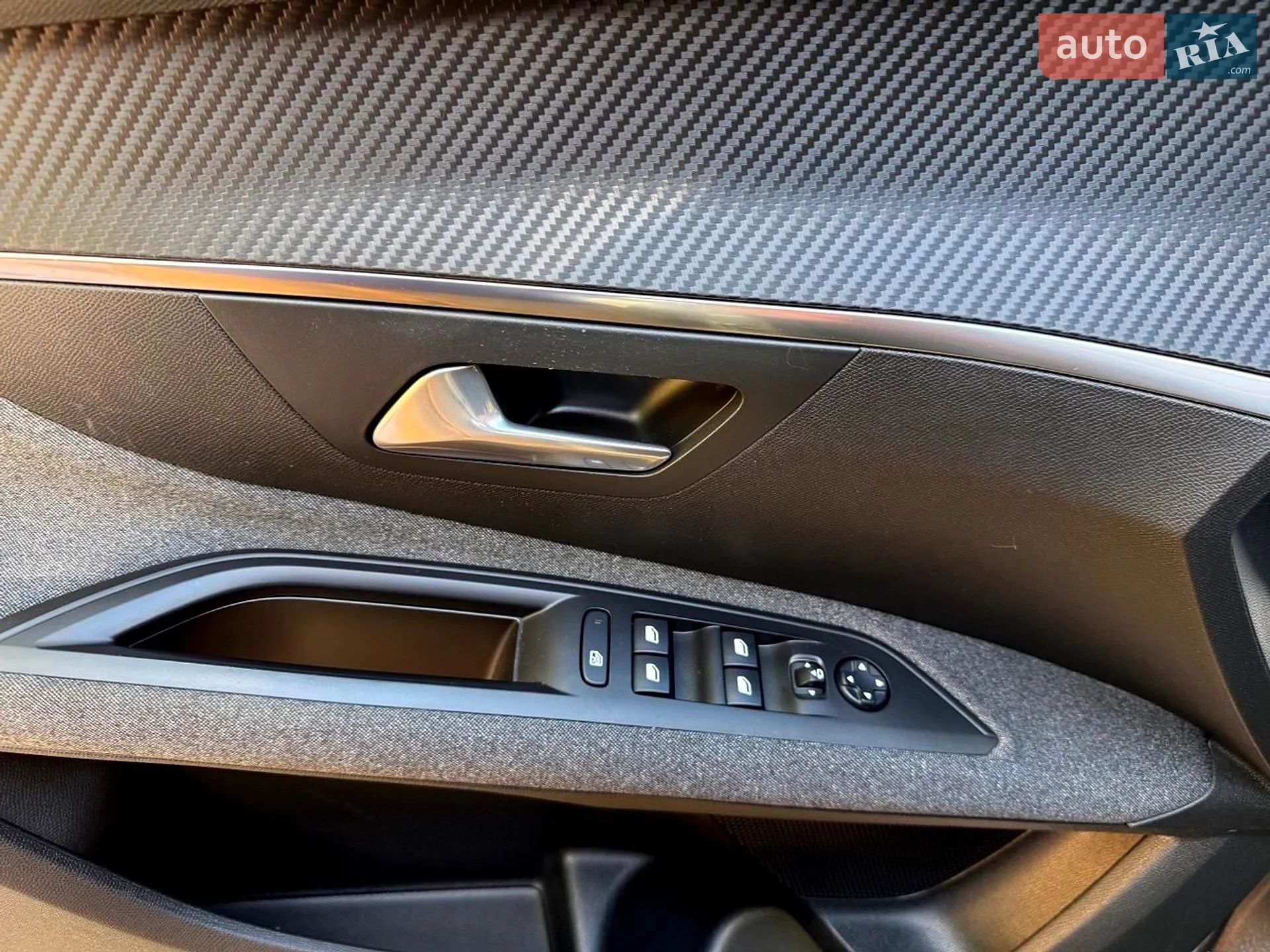 2019 Peugeot 5008 - мініатюра 25