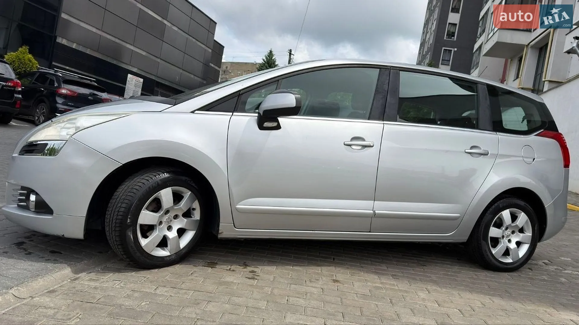 2011 Peugeot 5008 - мініатюра 15