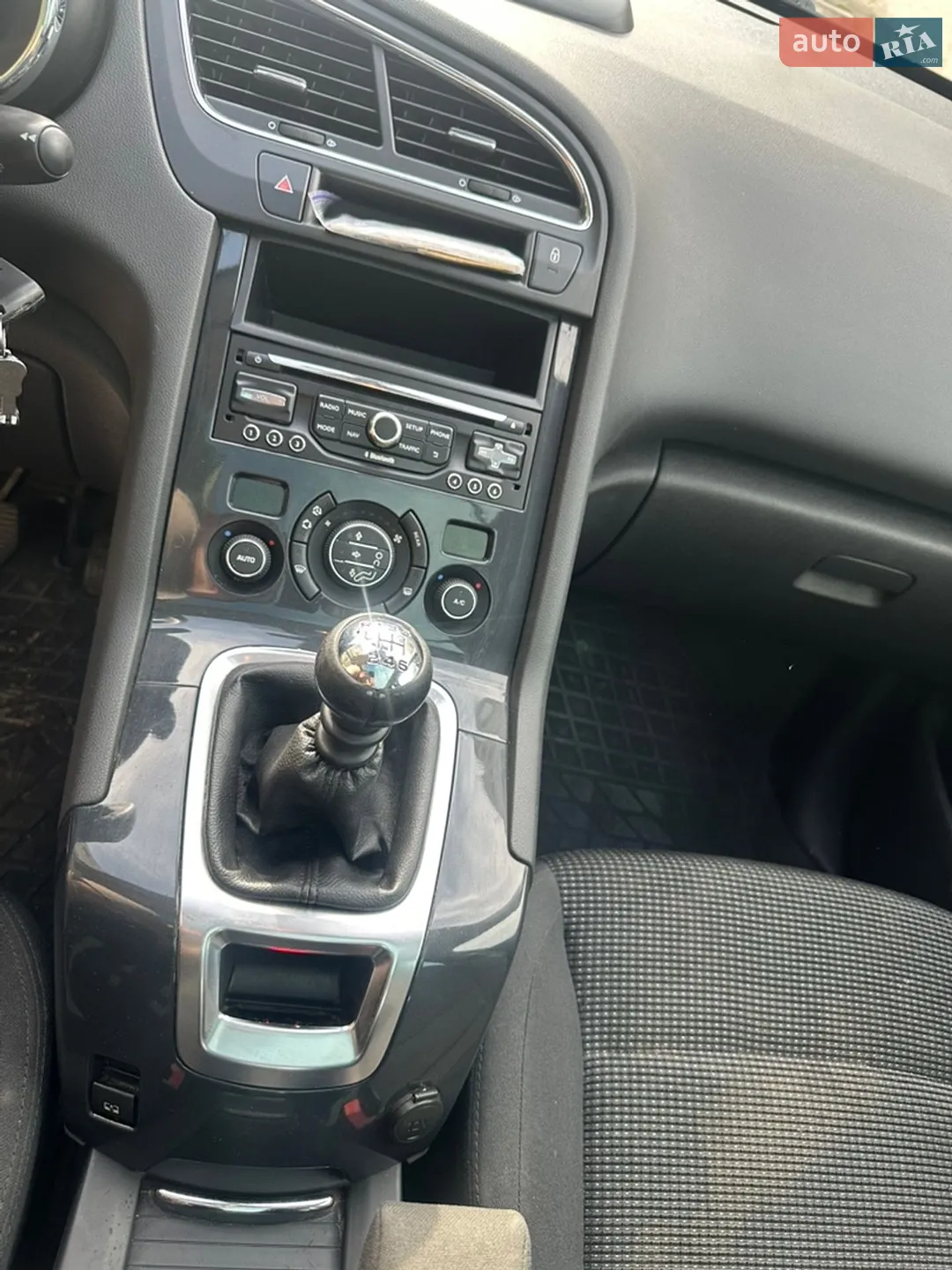 2013 Peugeot 5008 - мініатюра 15
