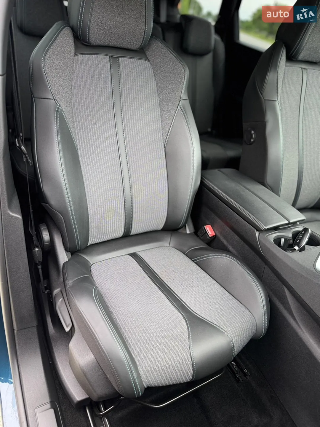 2021 Peugeot 5008 - мініатюра 8